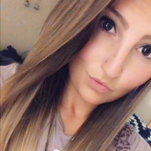 Meet your Posher, Rebecca